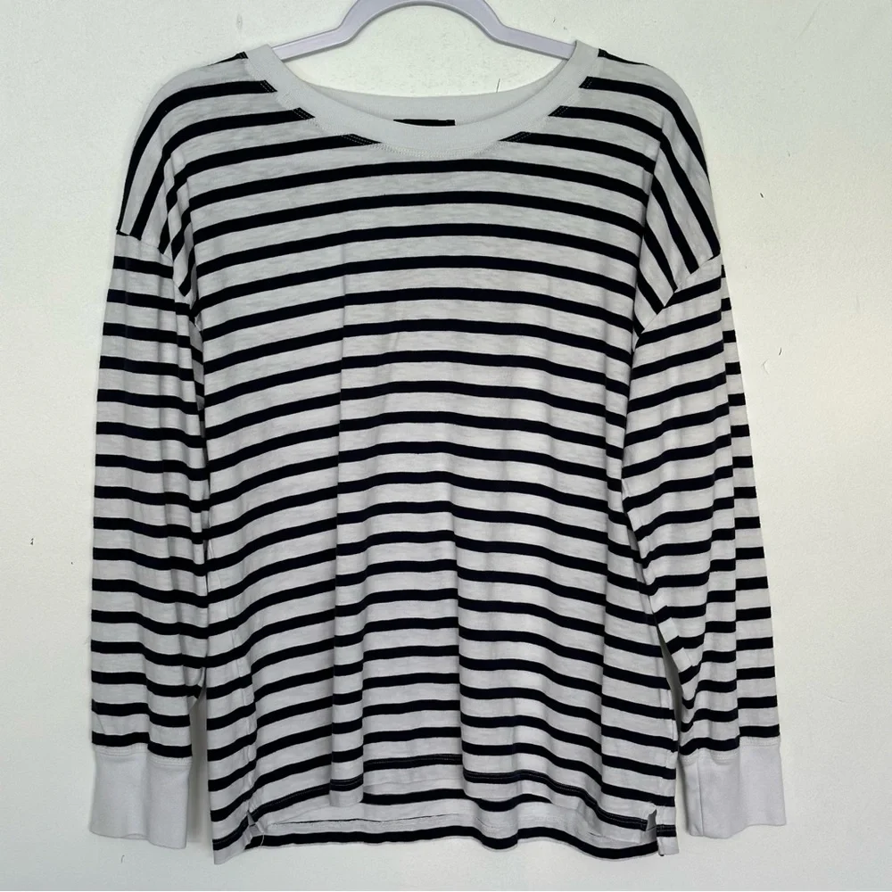 J Crew Long-sleeve slub cotton T-shirt in stripe size Medium